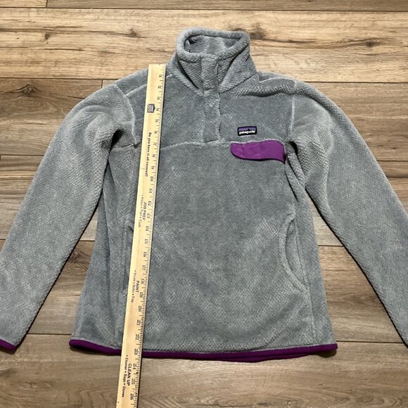 Women's Patagonia Snap T Fleece Jacket SZ Medium Gray Purple Pullover Logo - Picture 4 of 13